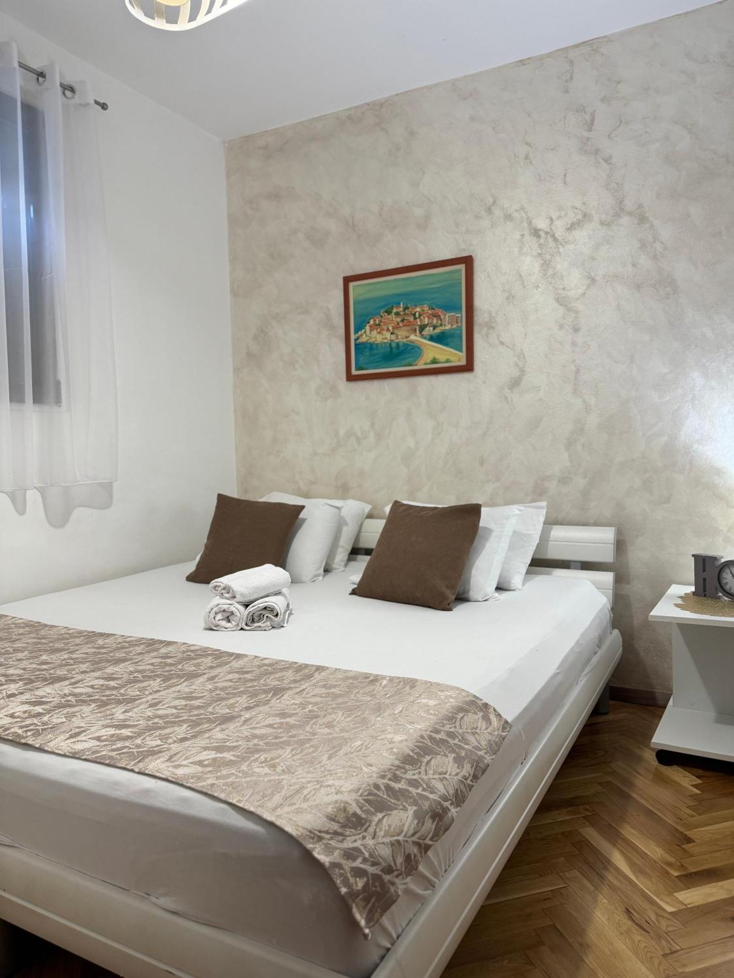 Casa Apartments, Two-Bedroom Apartment Budva Luaran gambar